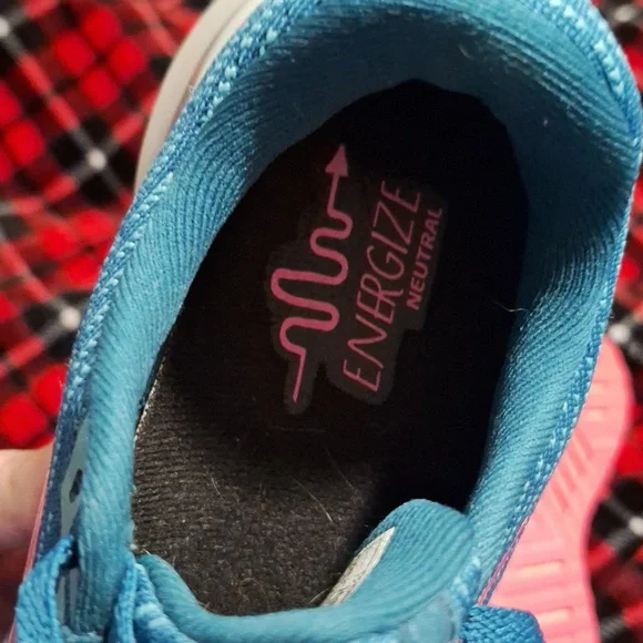 Brooks Teal and Pink Running Shoes - Picture 3 of 4